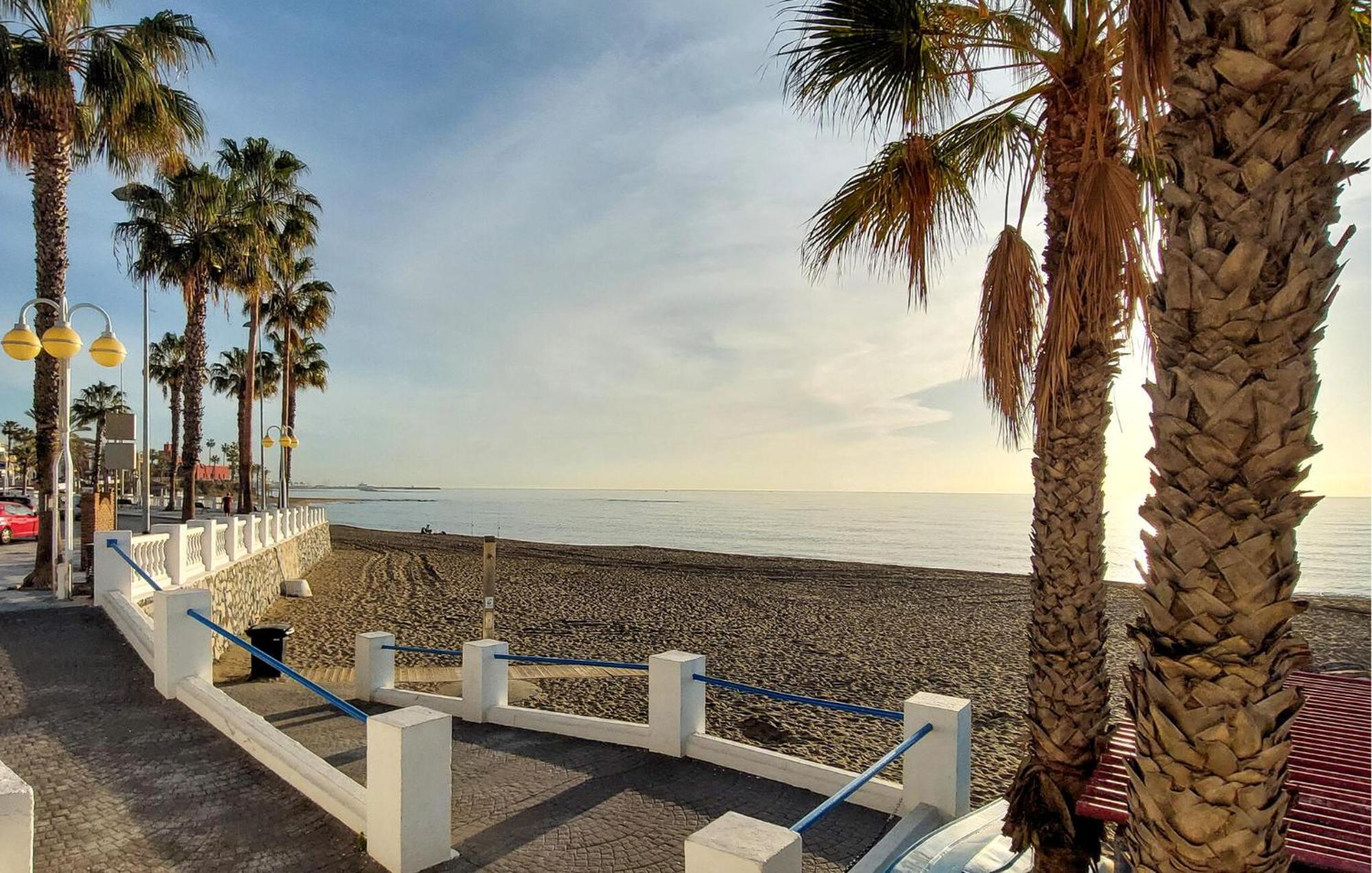 Cozy In With Swimming Pool Apartment Benalmadena